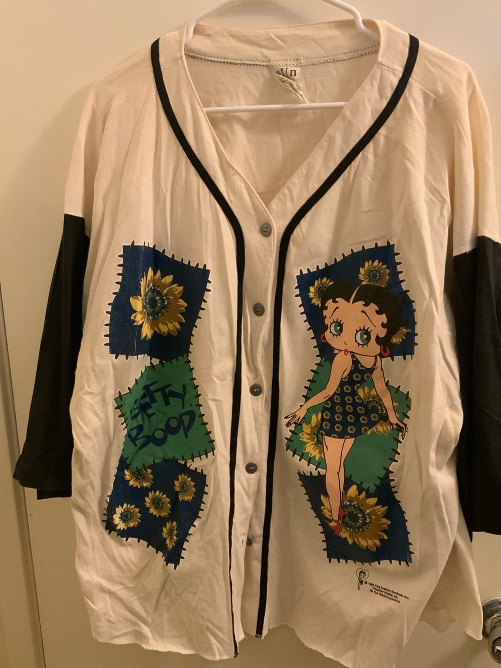 Vintage 1990s Plus Size Betty Boop White and Black Baseball Jersey